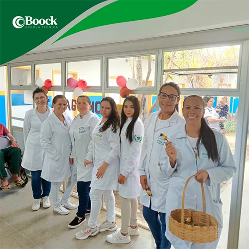 Colégio Boock - CURSO TÉCNICO EM ENFERMAGEM Colégio Boock - CURSO TÉCNICO EM ENFERMAGEM Inicie sua carreira na Enfermagem em uma instituição de referência. No Colégio Politécnico Boock, oferecemos um curso técnico em Enfermagem reconhecido pelo MEC, com estágio garantido e material educacional gratuito. Prepare-se para uma carreira de sucesso na área de saúde.
